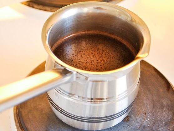 Приемы приготовления ароматного напитка в посуде из металла